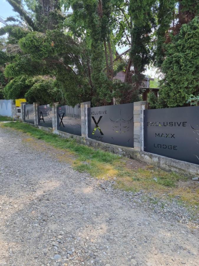 באקאו Maxx Lodge מראה חיצוני תמונה