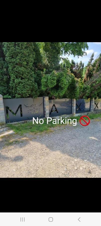 באקאו Maxx Lodge מראה חיצוני תמונה